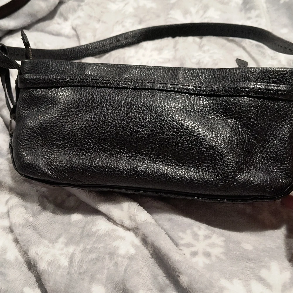 Brighton Vintage bag, EVC, has internal key fob, external slip pocket, see pics.